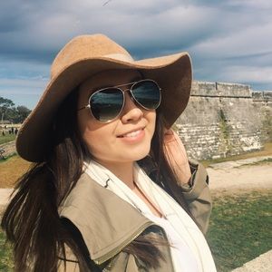 Meet your Posher, Natalie